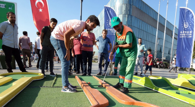 Bursa'da şehrin göbeğinde golf keyfi