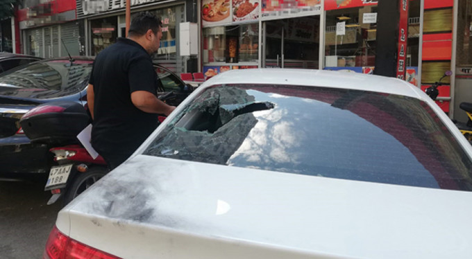 Levyeyi aldı, lüks araçları bu hale soktu!