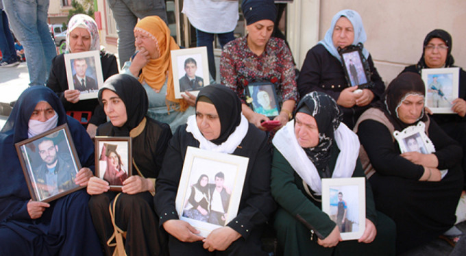 Anneler direniyor, destek artıyor!