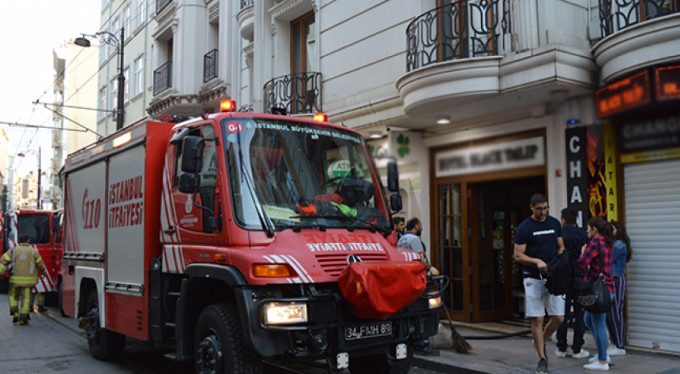 Lüks otelde yangın paniği!