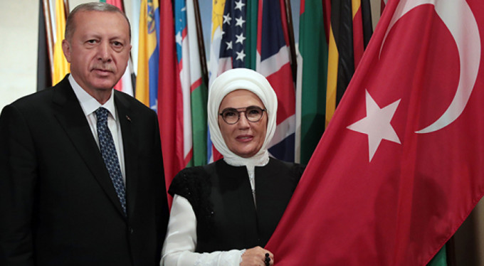 BM'de hatıra fotoğrafı