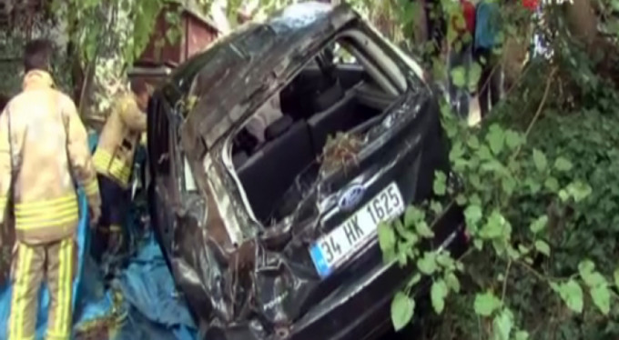 Akıl almaz kaza! Evin bahçesine uçtu...