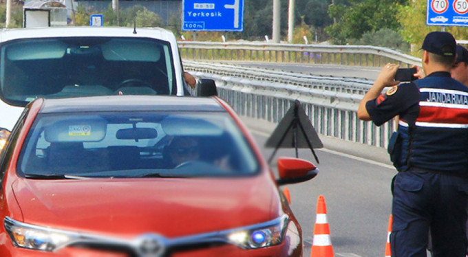 Uygulama başladı! Vatandaşlar cezayı yedi...