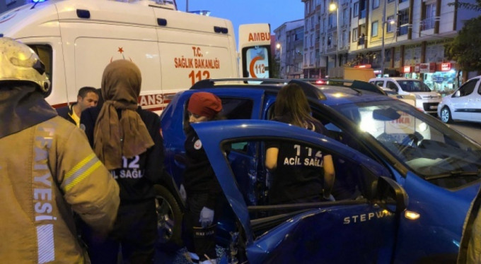 Fren yerine gaza basınca ortalığı birbirine kattı