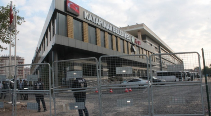 3 belediyeye kayyum atandı!