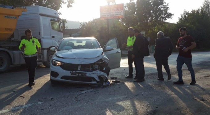 Bursa'da aynı yolda yine kaza!