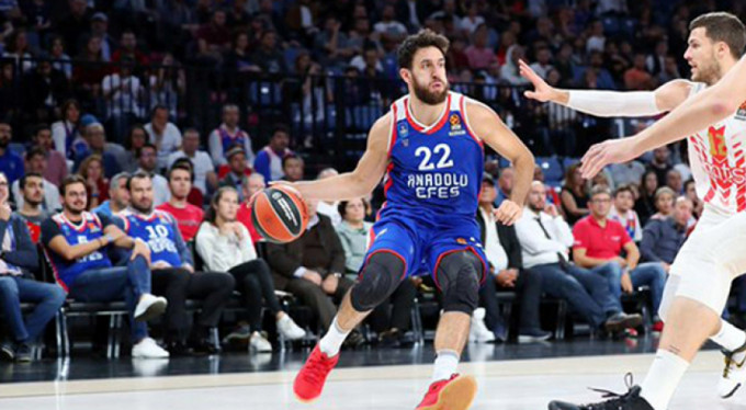 Anadolu Efes 4. galibiyetini aldı