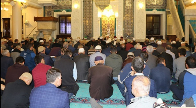 Mevlit Kandili'ni idrak ettik