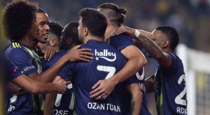 F.Bahçe ilkleri yaşadı