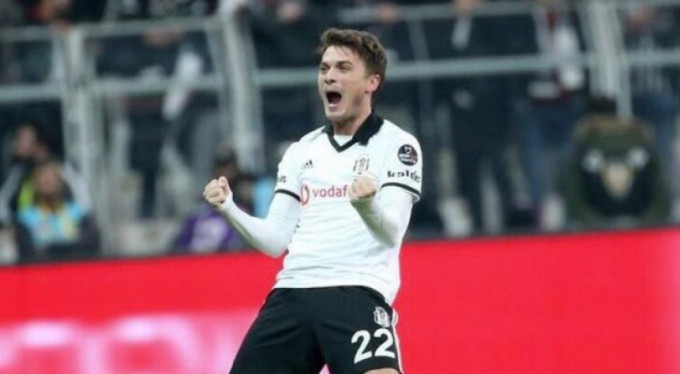 Ljajic ve Oğuzhan görüşme odasına