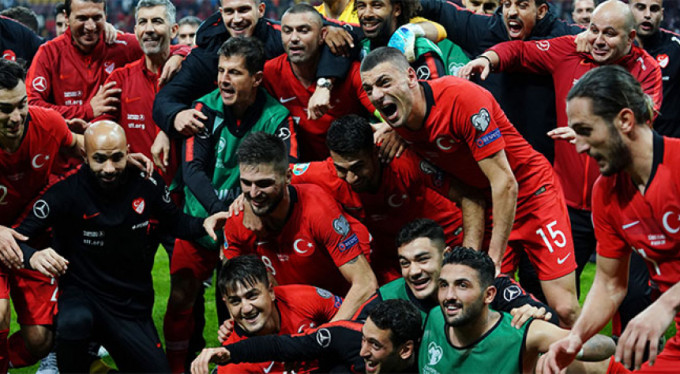 Milli takımda flaş gelişme!