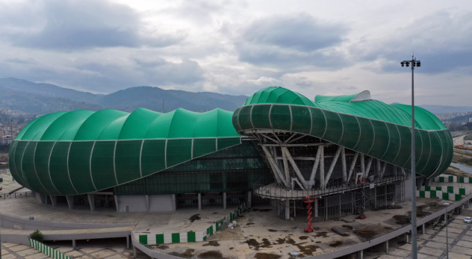 Timsah'ın kafası geliyor!