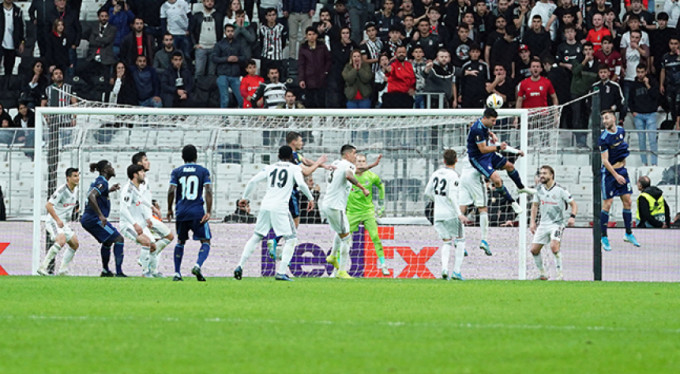 Oğuzhan'a tribünden tepki