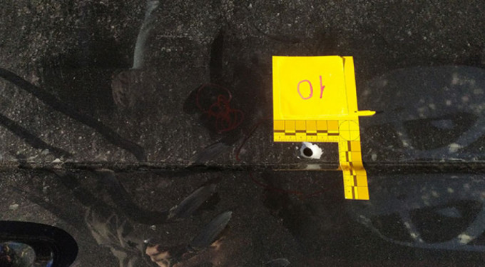 Ambulansın önünü kesip bakın ne yaptı!