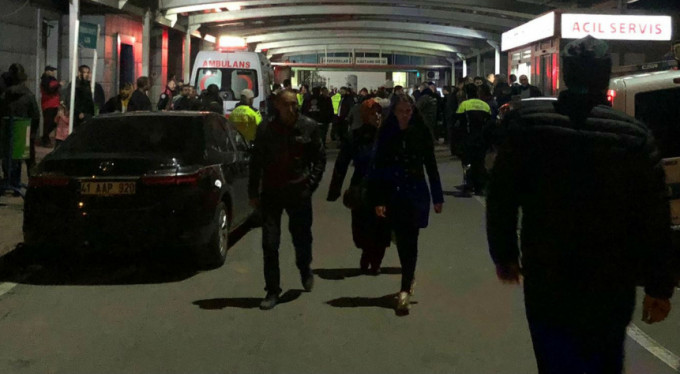 Bursa'da kavga! Bir polis ağır yaralı