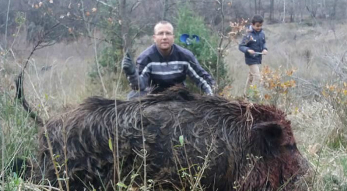 Çiftçiler şik&acirc;yet etti, Bursalı avcılar indirdi!