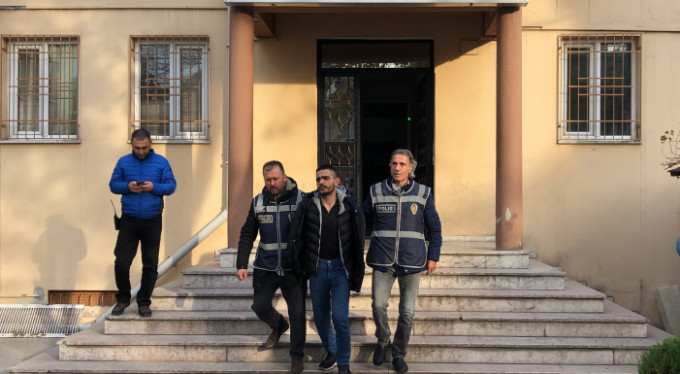 Bursa'da suç makinesi bakın nelerle yakalandı!