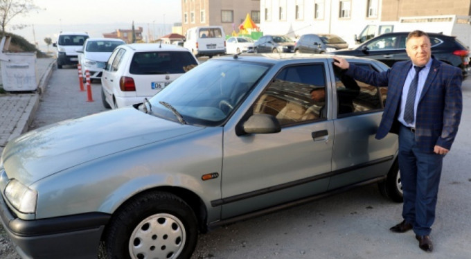 Kendisine ceza yazdırmak için polis aradı!