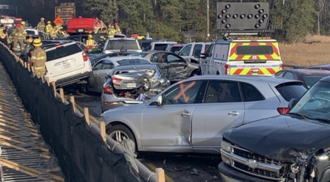 İnanılmaz! 69 araç birbirine girdi...