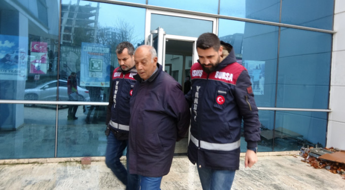"Çakma yeğen" Bursa polisinden kaçamadı!