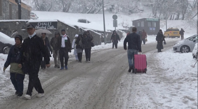 Uludağ kendine geldi! Akın var...