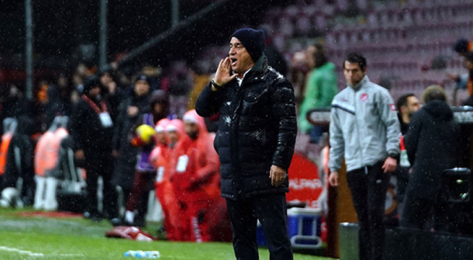 'Arda Turan futbolu burada bırakmalı'