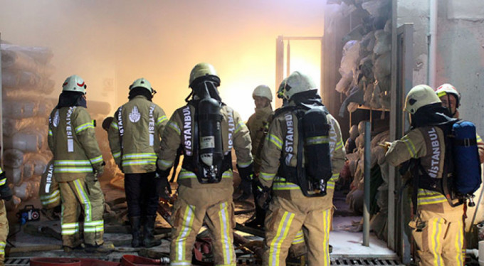 Fabrikada yangın paniği!