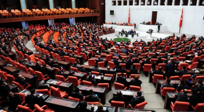 Libya Tezkeresi Meclis'ten geçti!