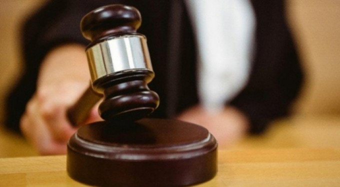 Dedikodu yapan işçi yandı!