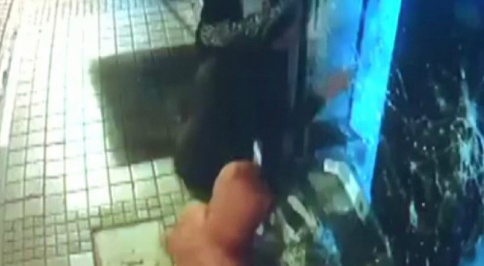 Bursa'daki hırsızlık anı kamerada!