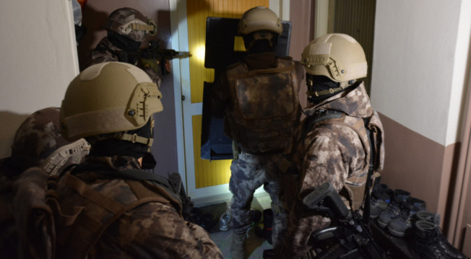 Bursa'da şafak vakti dev operasyon!