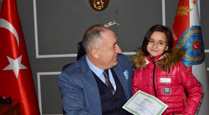 Bursalı Elif, Emniyet Müdürü'nü unutmadı!