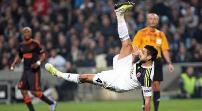 Ünlü eski futbolculara hapis cezası!