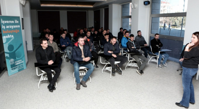 Bursa'da iş arayanlar iş verenlerle buluştu!