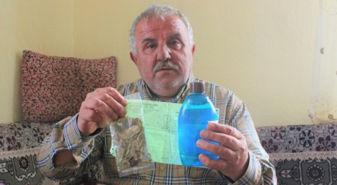 Kutudan telefon çıkacak sandı, görünce şoke oldu!