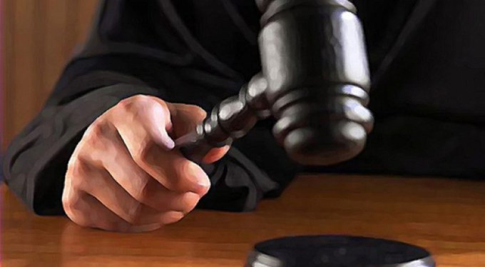 Patrona, 'hakkımı helal etmiyorum' dedi, atıldı