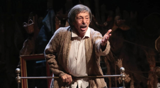 Bursa'da Genco Erkal fırtınası