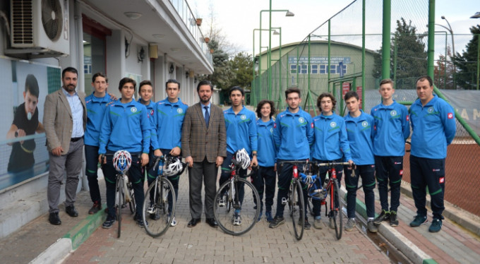 Büyükşehirli pedallar moral depoladı