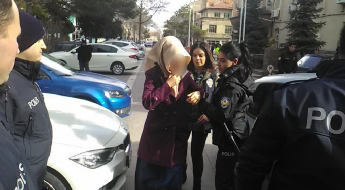 Sevgilisini tuvalette vurdu! İşte sebebi...