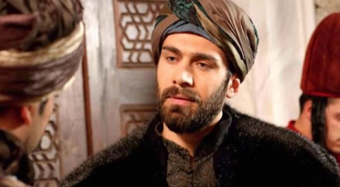 Ünlü oyuncuya hapis cezası!