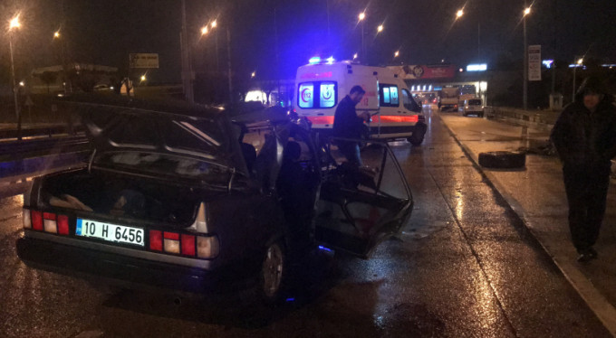 Bursa'da dehşet anları! Otomobilin tavanı uçtu...