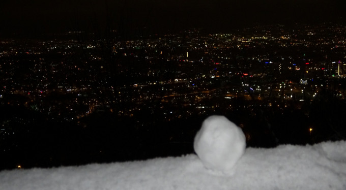 Bursa'da kar, şehir merkezine yine uğramadı!