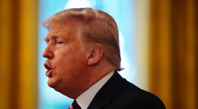 Trump açtı ağzını yumdu gözünü