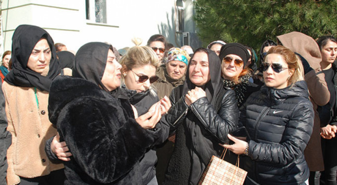 Gözyaşları sel oldu! 'Düğününe gelecektim...'