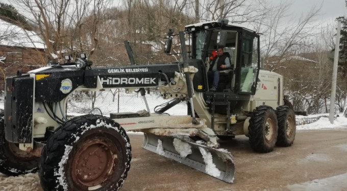 Gemlik'te kapanan yollara anında müdahale