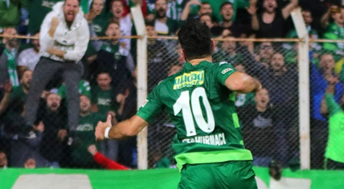 Özer Hurmacı göz kamaştırdı