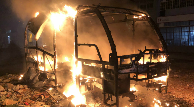 Bursa'da minibüs küle döndü!