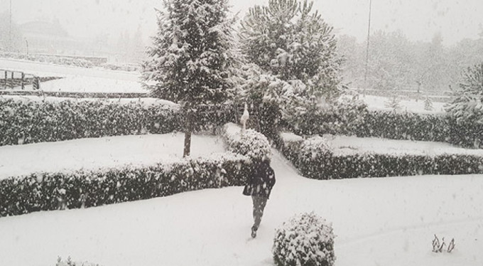 Bir il ve ilçede okullar tatil!