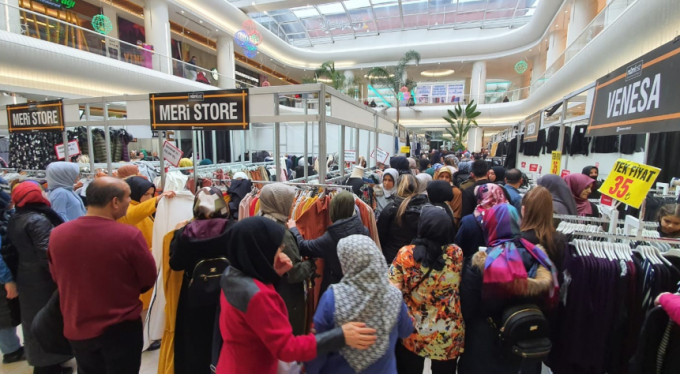 Bursa'da alışveriş izdihamı!