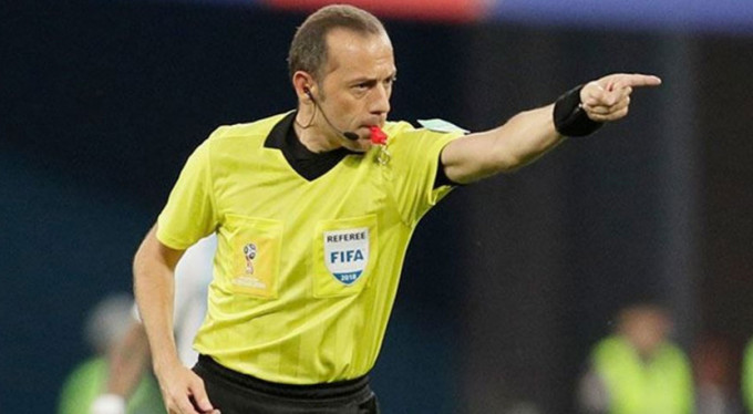 Dev maç Türk hakeme verildi!